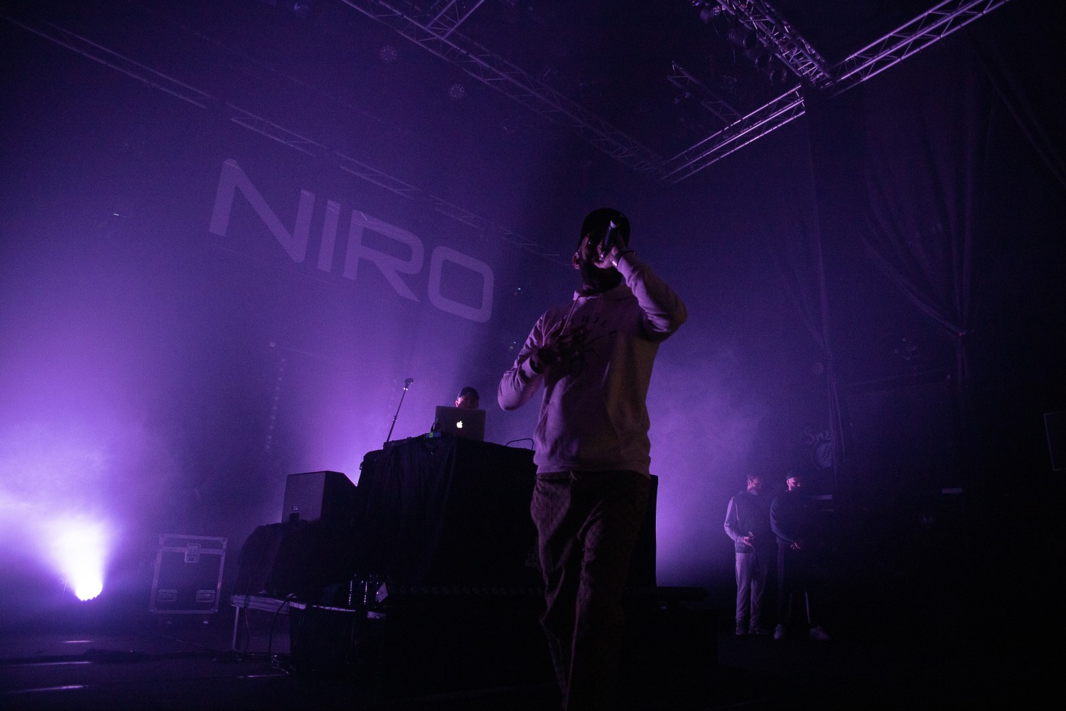 NIRO
