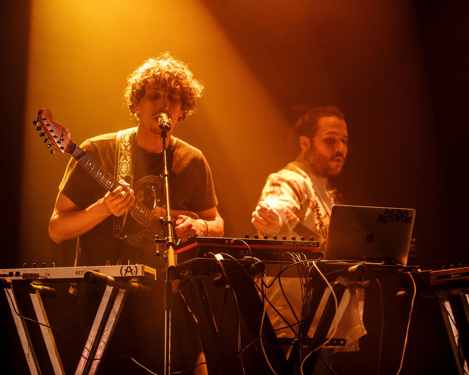 Olkan & la vipère rouge