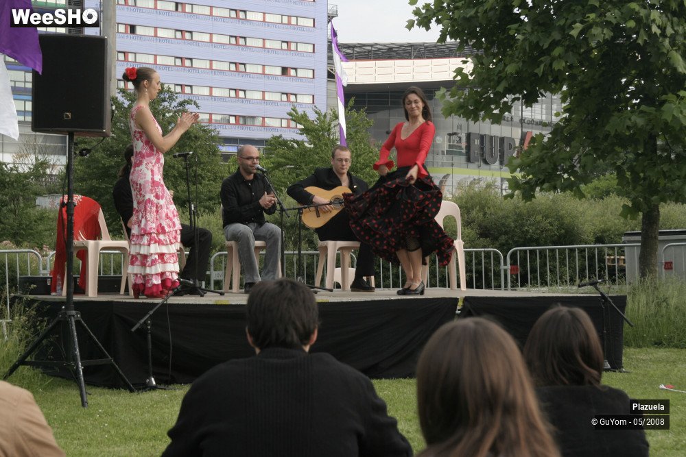 32/35 photos du spectacle Plazuela