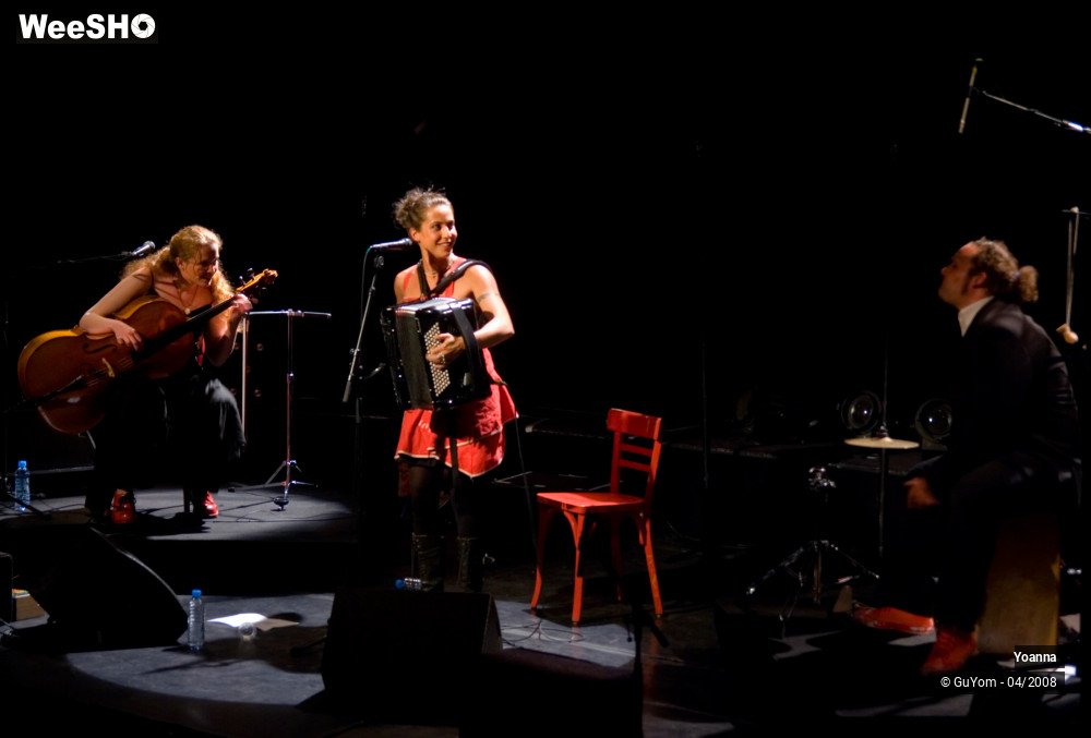 15/30 photos du spectacle Yoanna 1