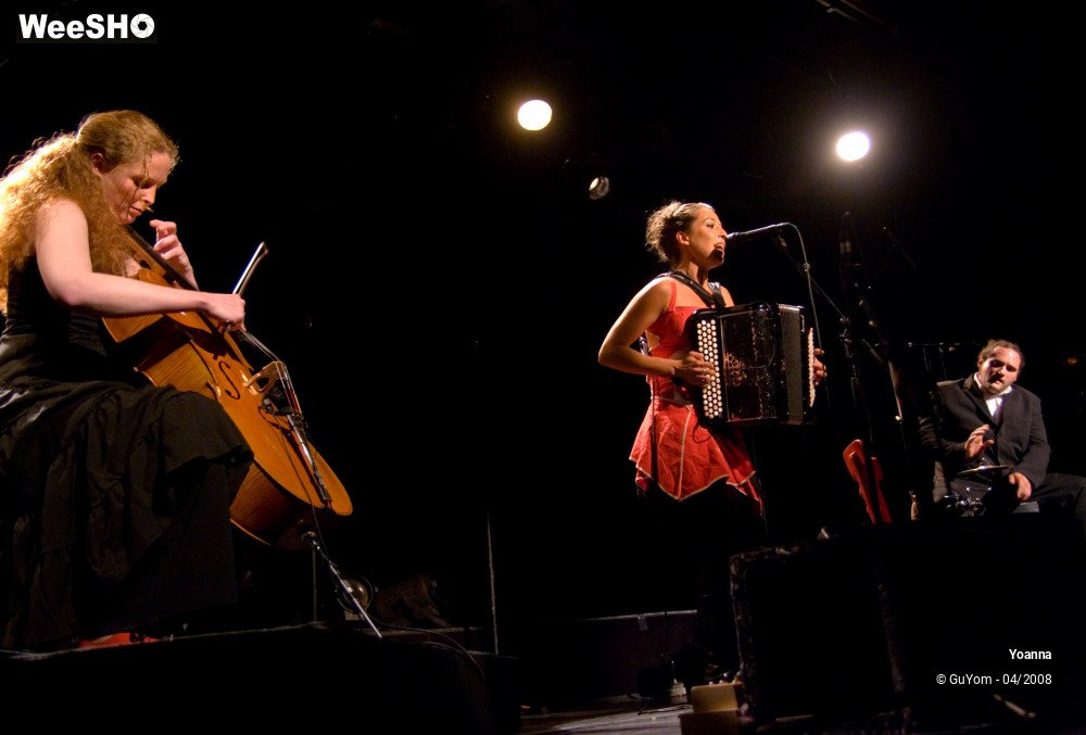 21/30 photos du spectacle Yoanna 1