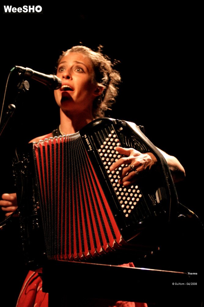 5/33 photos du spectacle Yoanna 2
