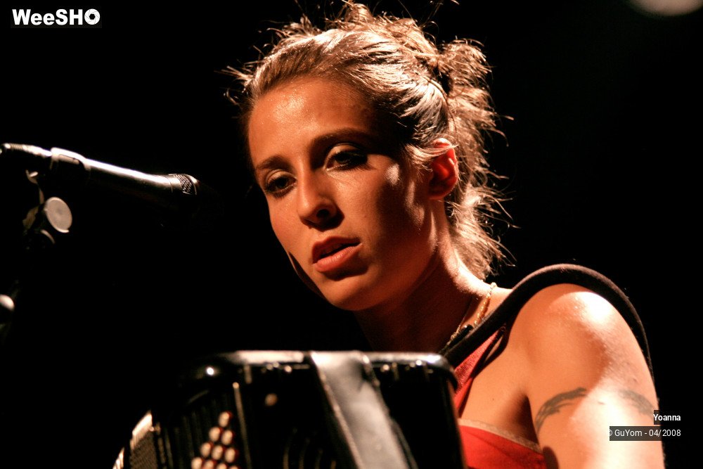 21/33 photos du spectacle Yoanna 2