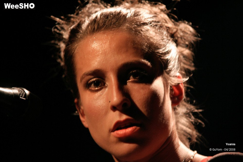 23/33 photos du spectacle Yoanna 2