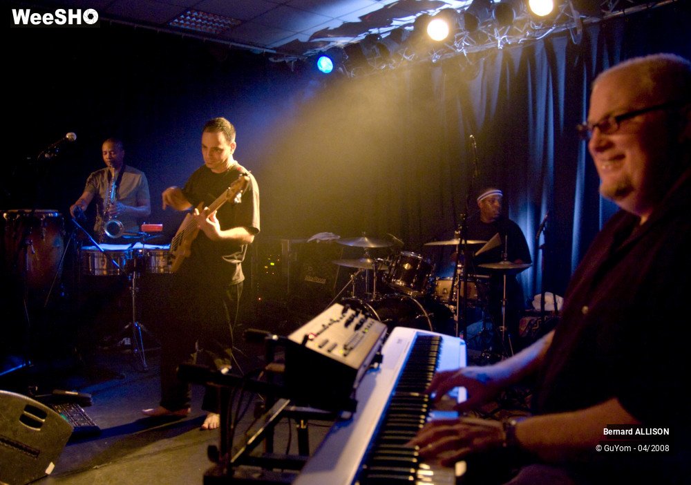 10/36 photos du spectacle Bernard ALLISON