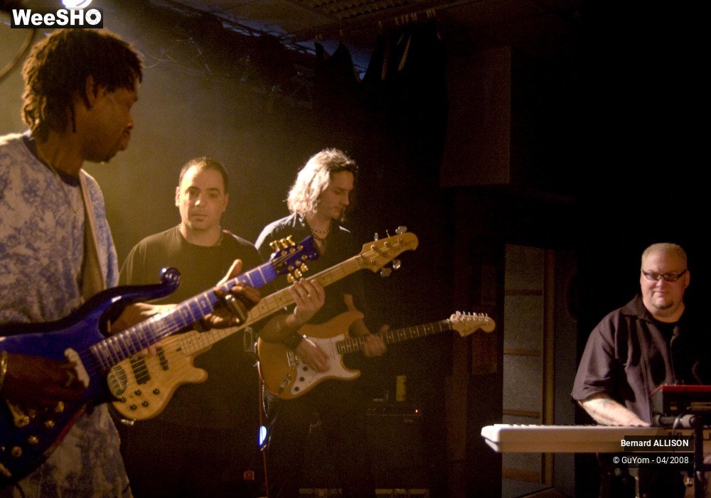 15/36 photos du spectacle Bernard ALLISON