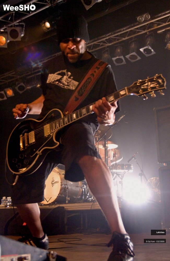 2/36 photos du spectacle Lofofora