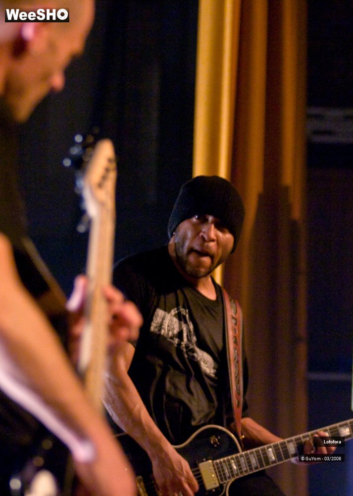 9/36 photos du spectacle Lofofora