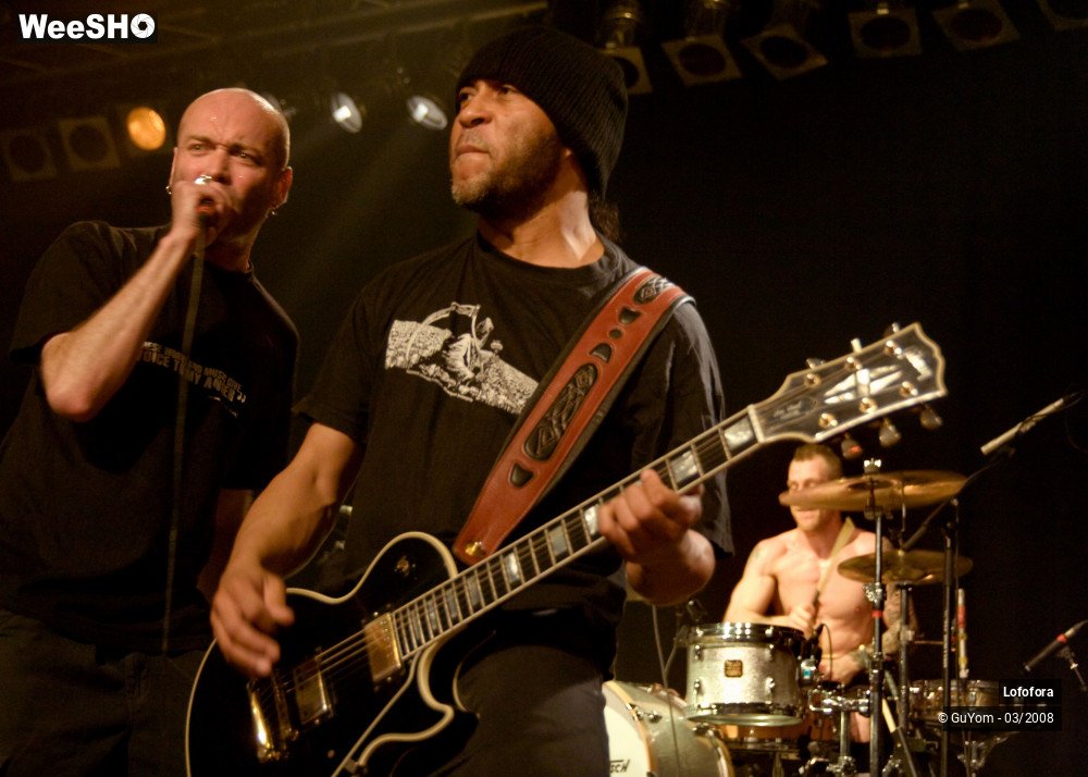 24/36 photos du spectacle Lofofora