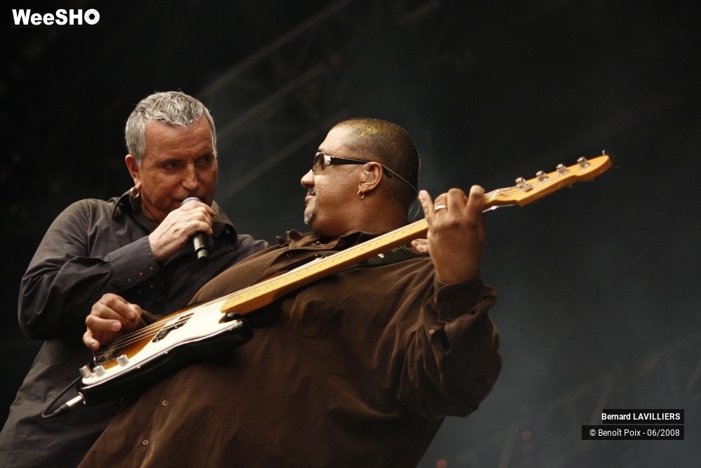 1/37 photos du spectacle Bernard LAVILLIERS