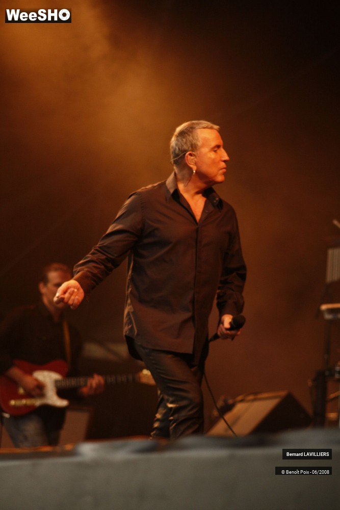 16/37 photos du spectacle Bernard LAVILLIERS