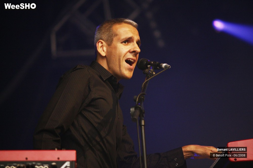 36/37 photos du spectacle Bernard LAVILLIERS
