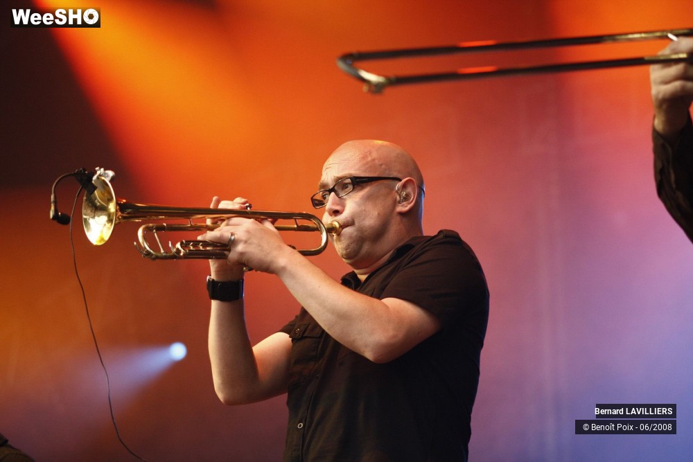 37/37 photos du spectacle Bernard LAVILLIERS