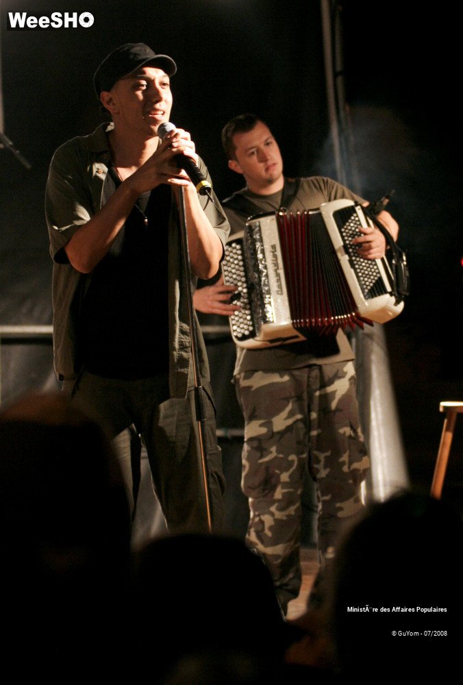 3/47 photos du spectacle Ministère des Affaires Populaires