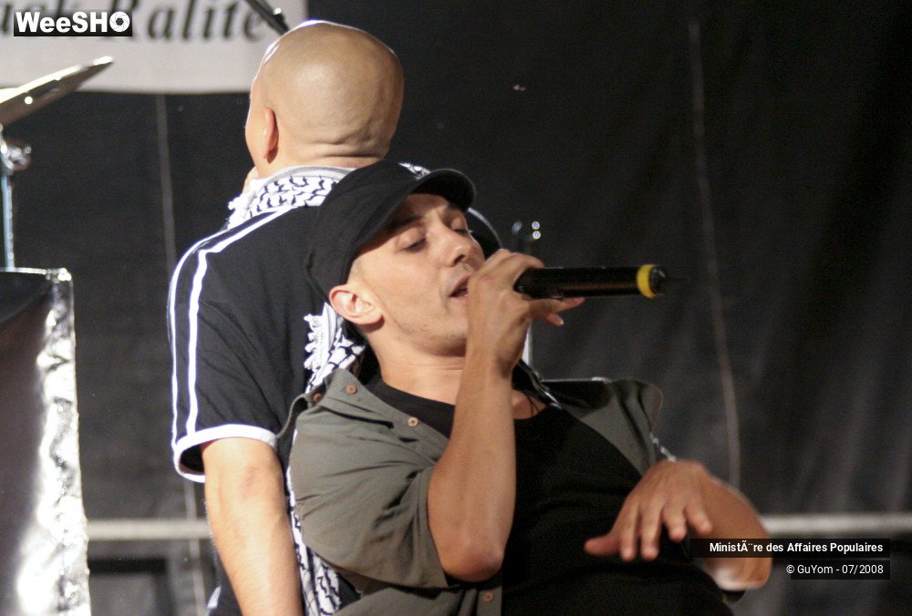 44/47 photos du spectacle Ministère des Affaires Populaires