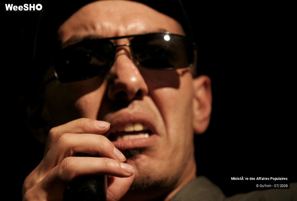 47/47 photos du spectacle Ministère des Affaires Populaires