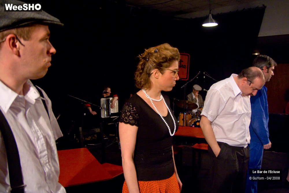 22/31 photos du spectacle le Bar de l'Ecluse