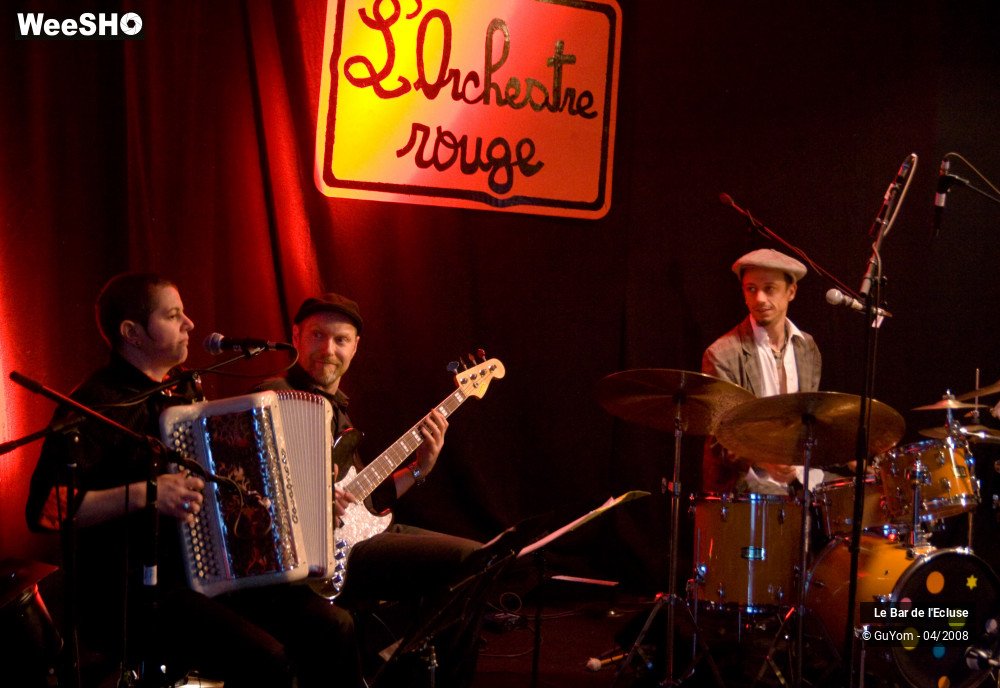 28/31 photos du spectacle le Bar de l'Ecluse