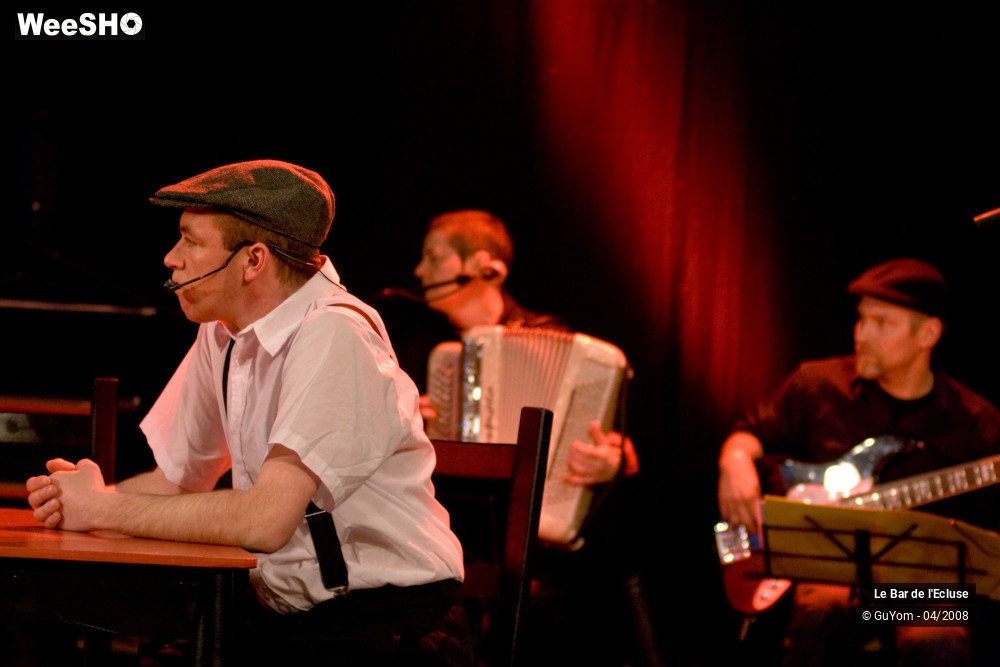8/35 photos du spectacle le Bar de l'Ecluse