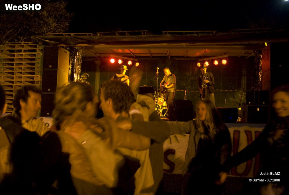 24/25 photos du spectacle Justin BLAIZ