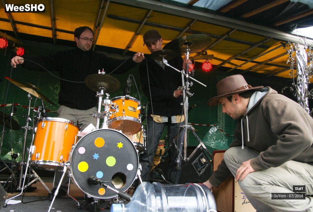 22/28 photos du spectacle Staff Festival des illuminés 2008