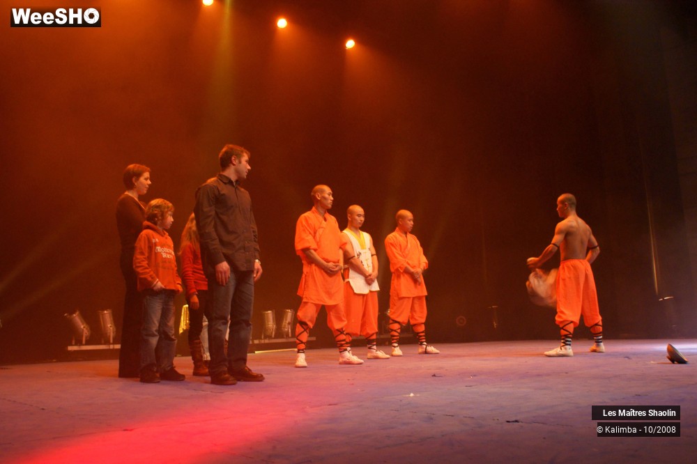 6/50 photos du spectacle Les Maîtres Shaolin