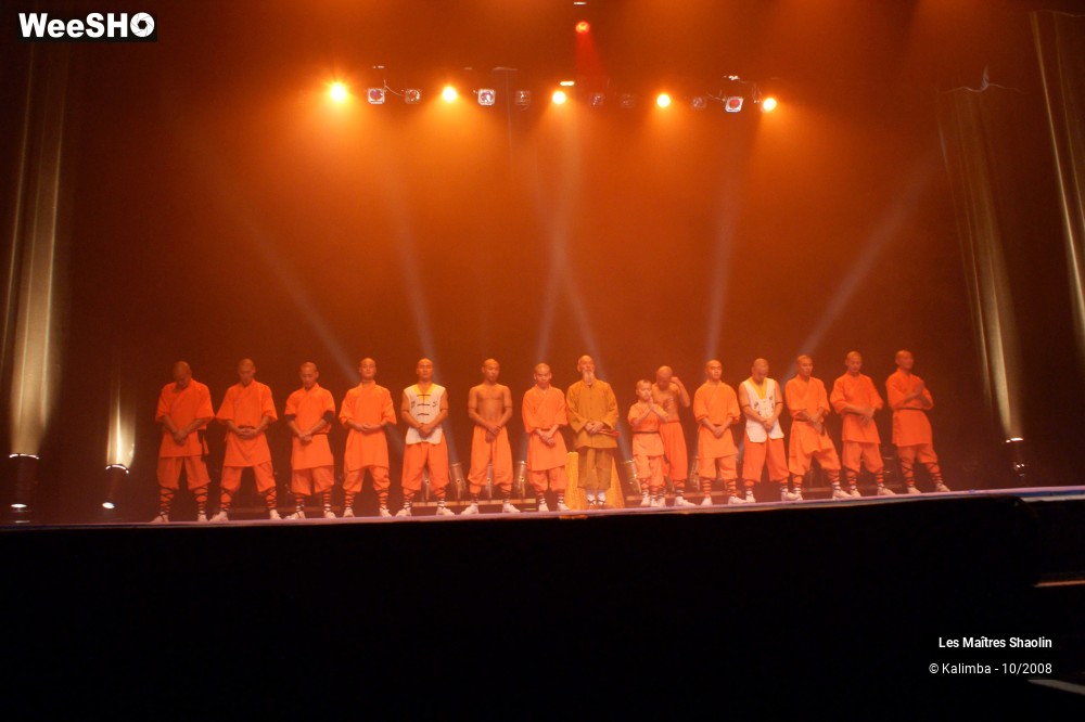 16/50 photos du spectacle Les Maîtres Shaolin