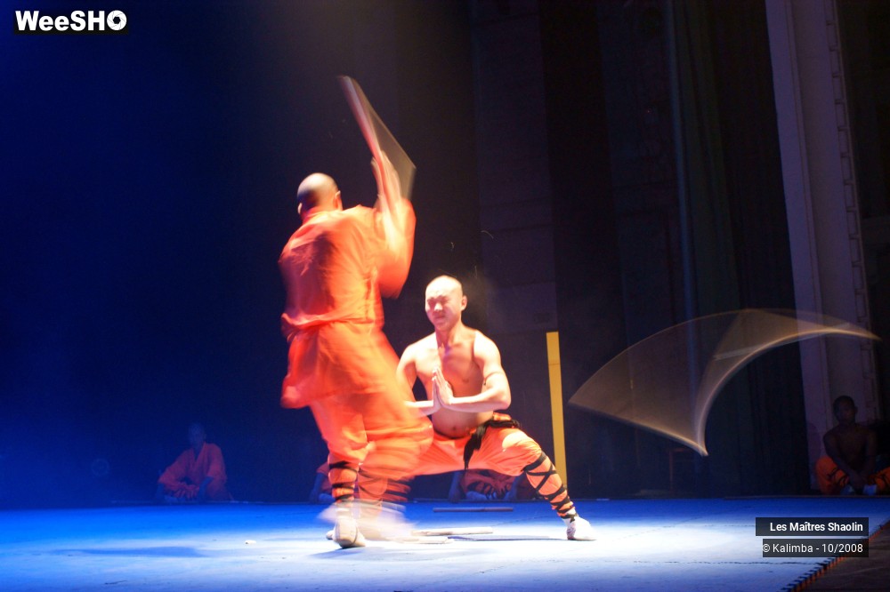 50/50 photos du spectacle Les Maîtres Shaolin