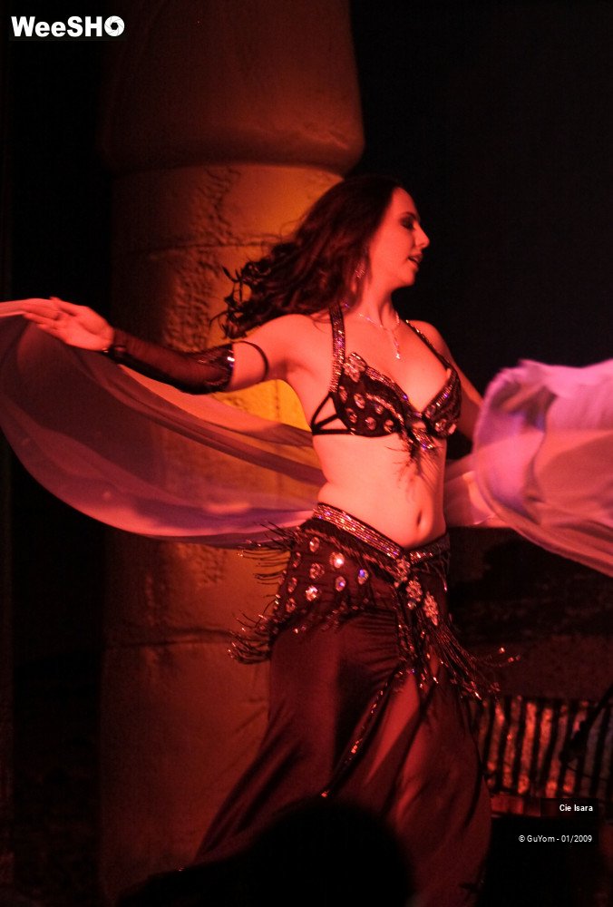 7/51 photos du spectacle Compagnie Isara