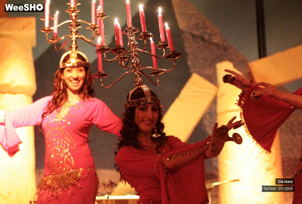 12/51 photos du spectacle Compagnie Isara