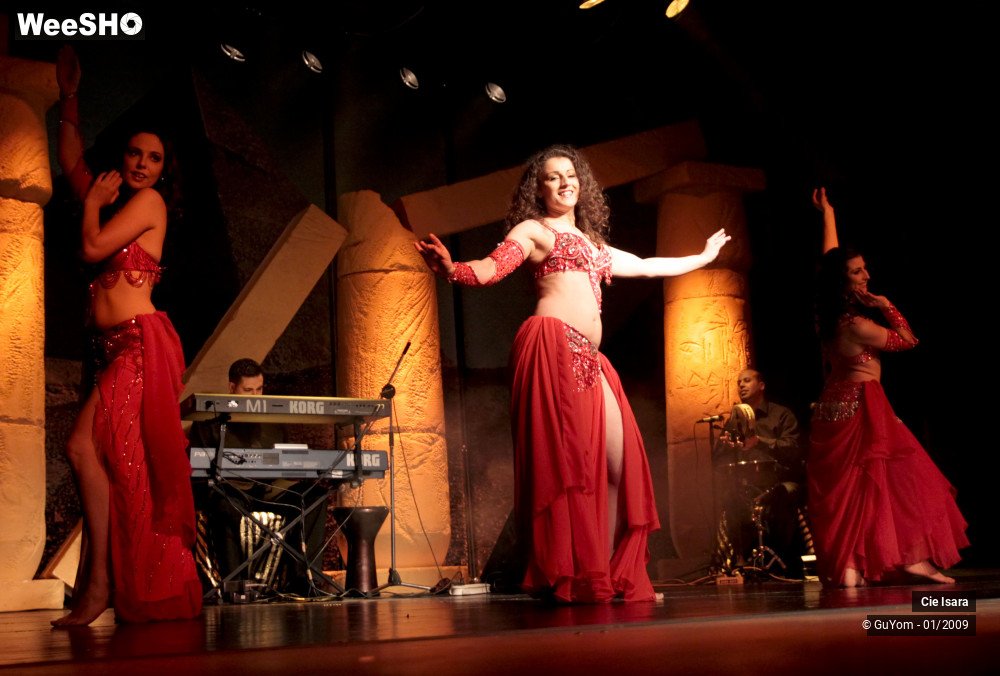 17/51 photos du spectacle Compagnie Isara