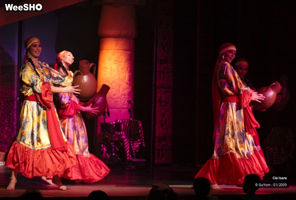 20/51 photos du spectacle Compagnie Isara