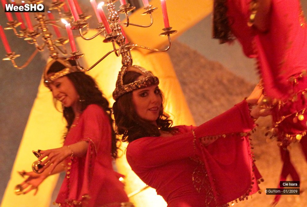 23/51 photos du spectacle Compagnie Isara