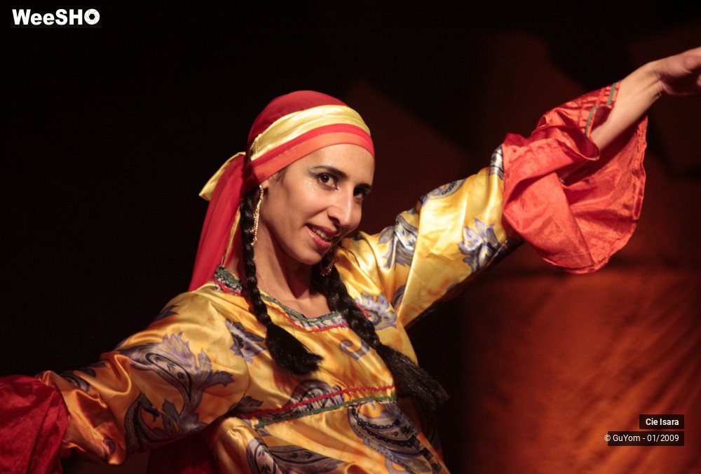 39/51 photos du spectacle Compagnie Isara