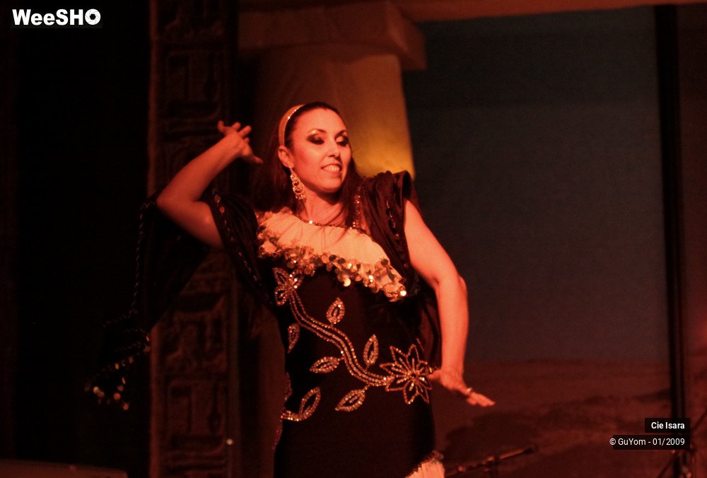 40/51 photos du spectacle Compagnie Isara