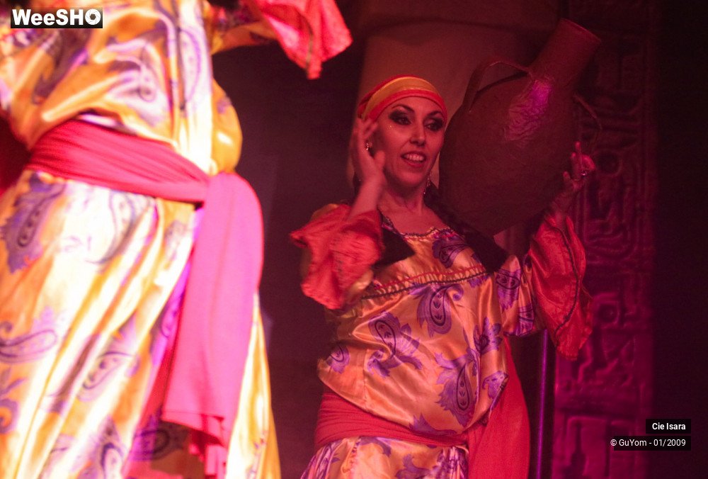 49/51 photos du spectacle Compagnie Isara