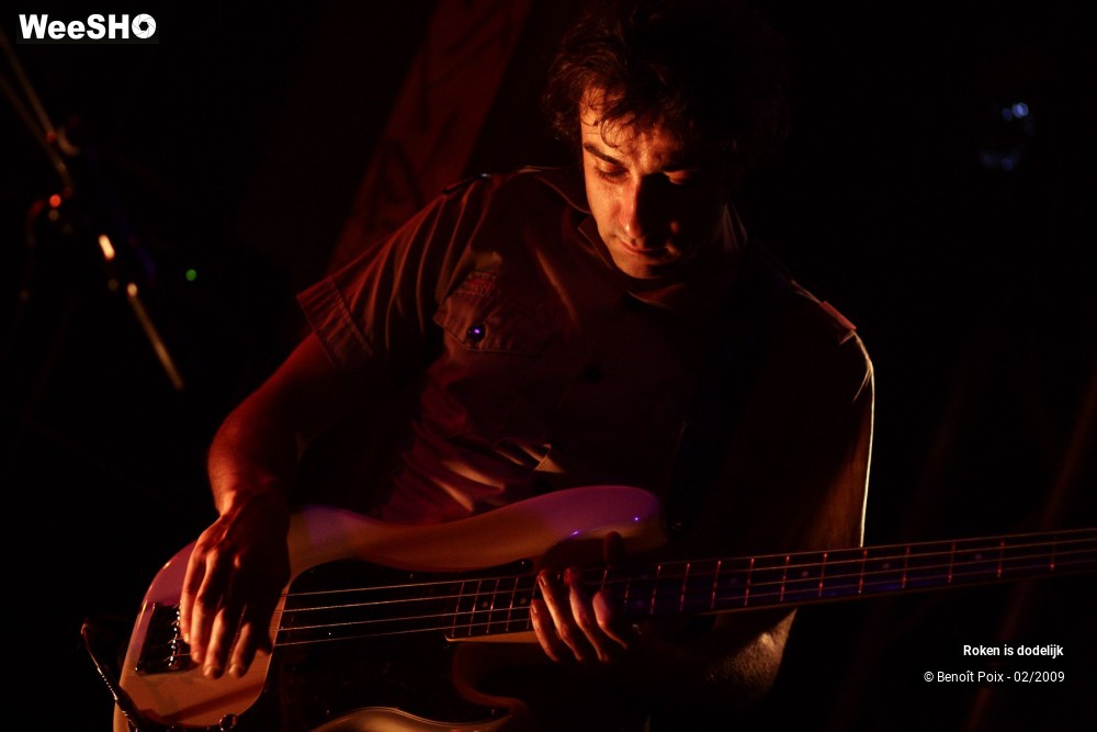 3/20 photos du spectacle Roken is Dodelijk