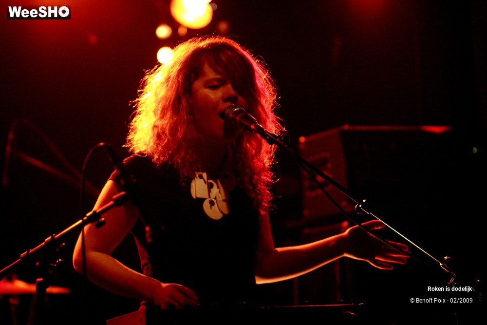 19/20 photos du spectacle Roken is Dodelijk