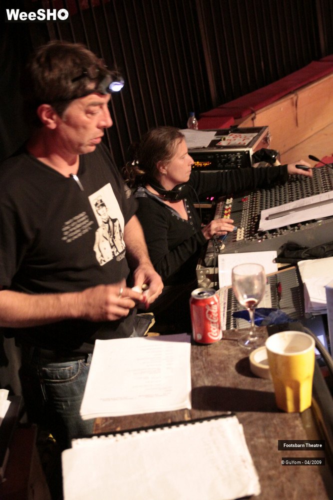 43/43 photos du spectacle Ambiance Footsbarn Theatre