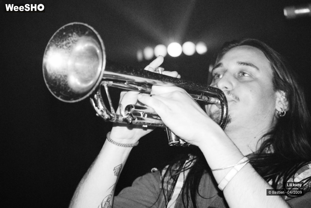 33/39 photos du spectacle Lili Kwhy