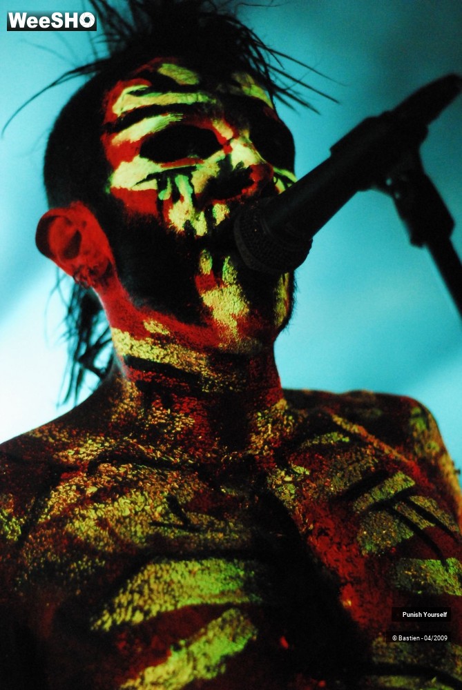 12/38 photos du spectacle Punish Yourself
