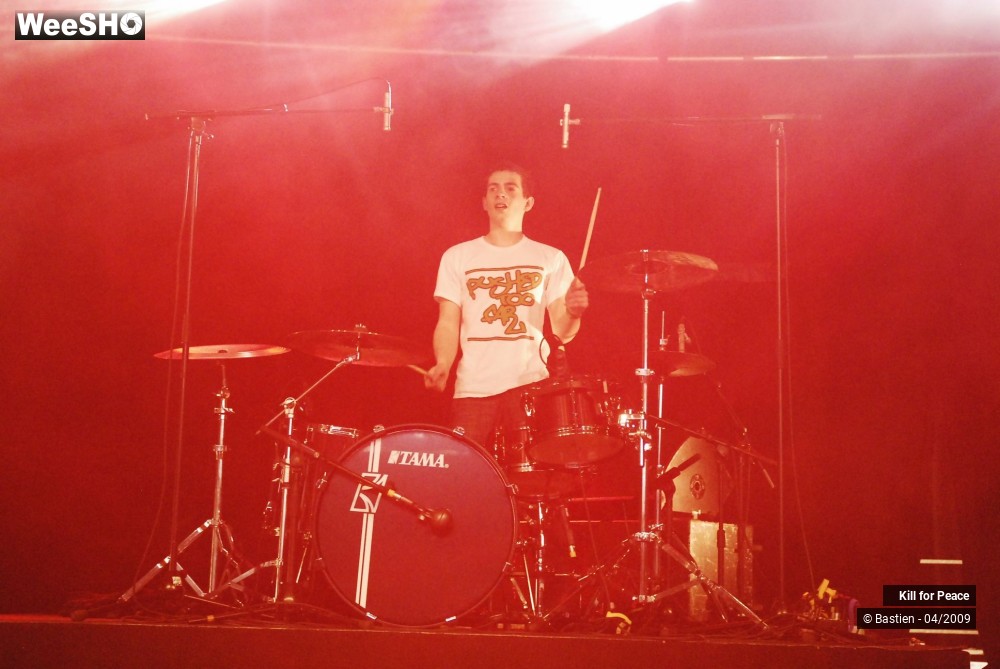 9/37 photos du spectacle Kill for Peace