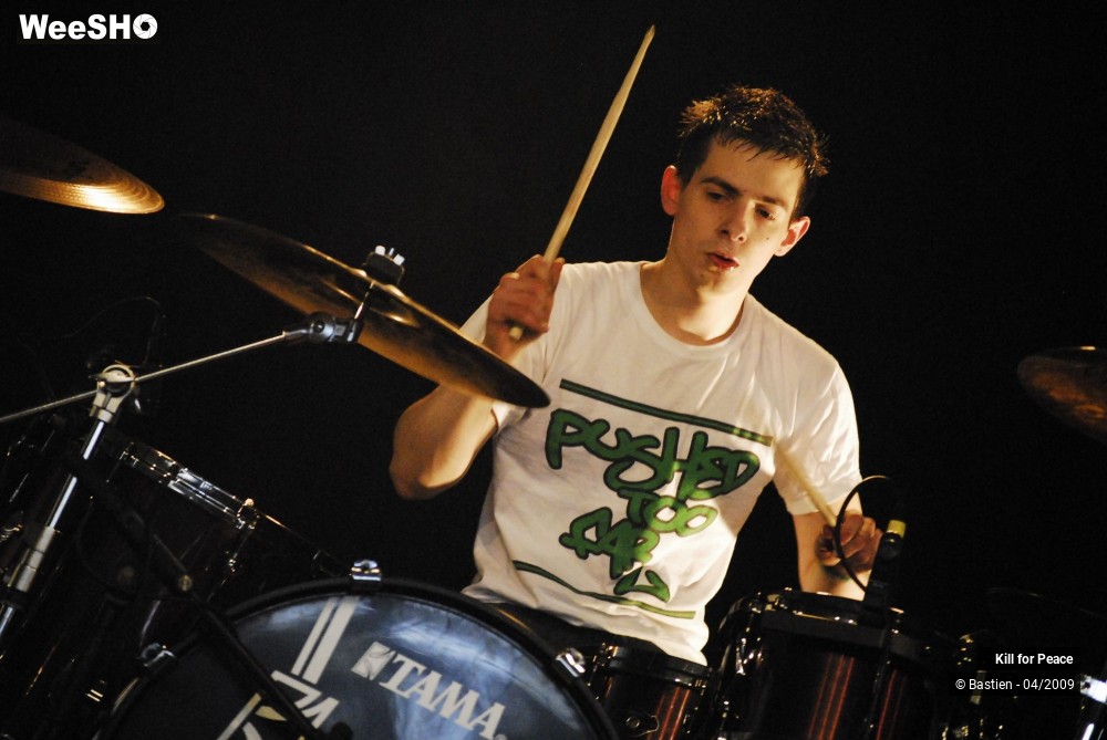 10/37 photos du spectacle Kill for Peace