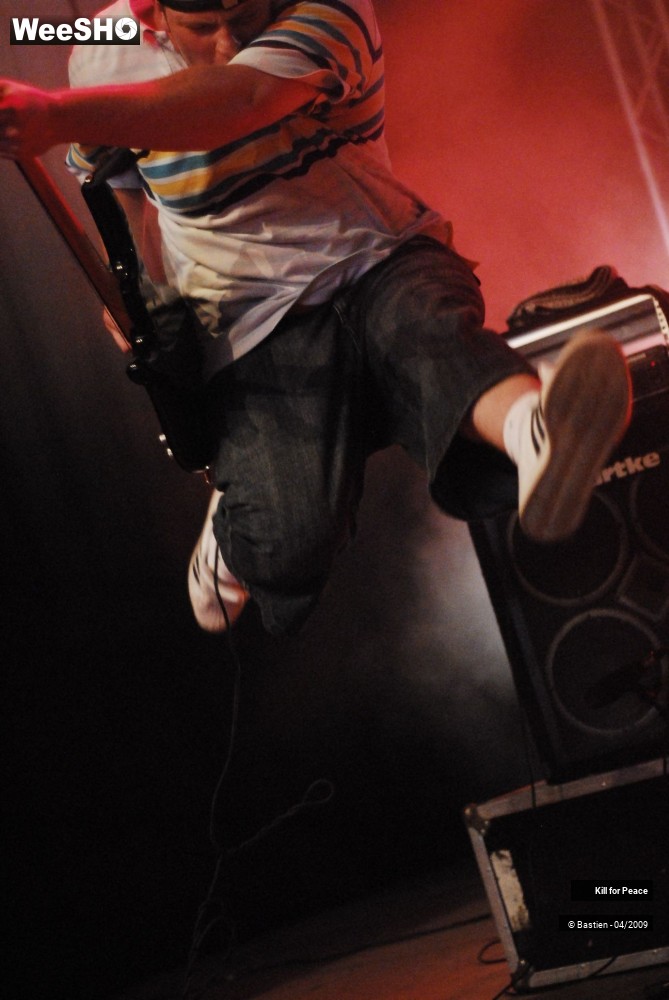 14/37 photos du spectacle Kill for Peace