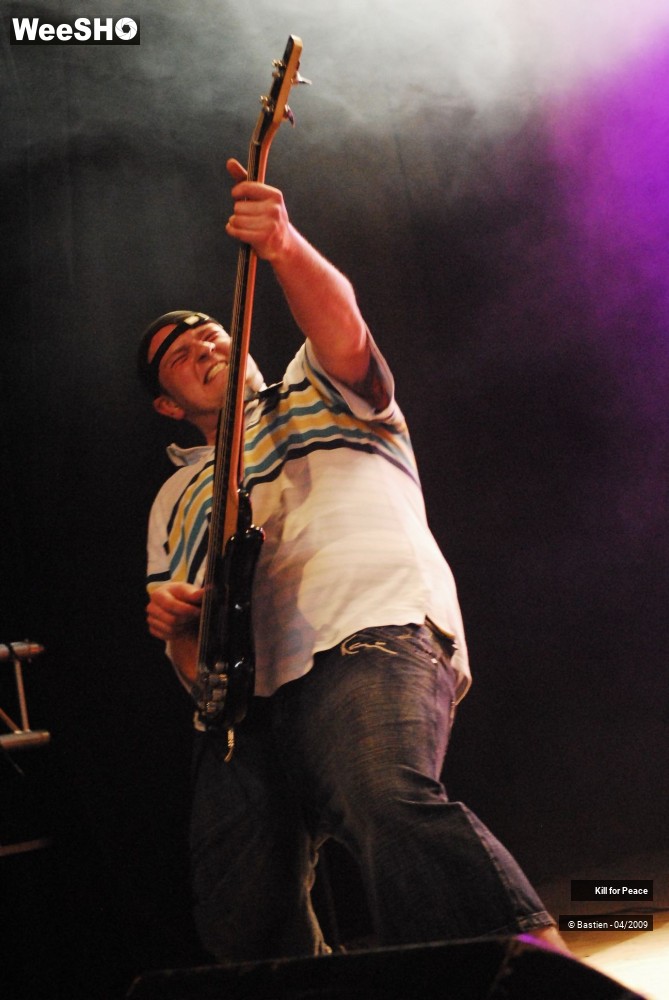 30/37 photos du spectacle Kill for Peace