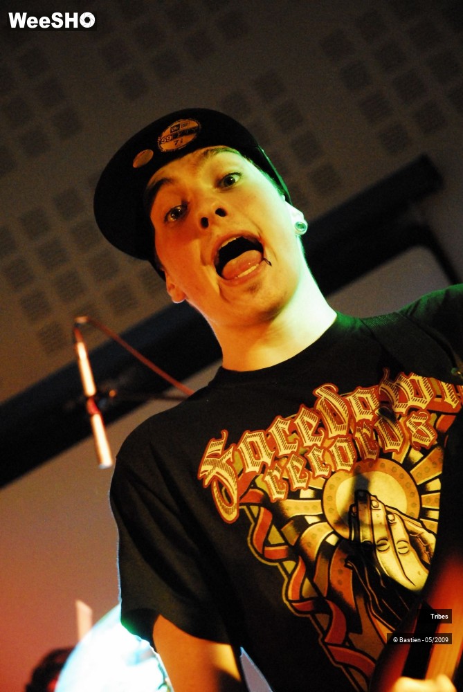 17/28 photos du spectacle Tribes