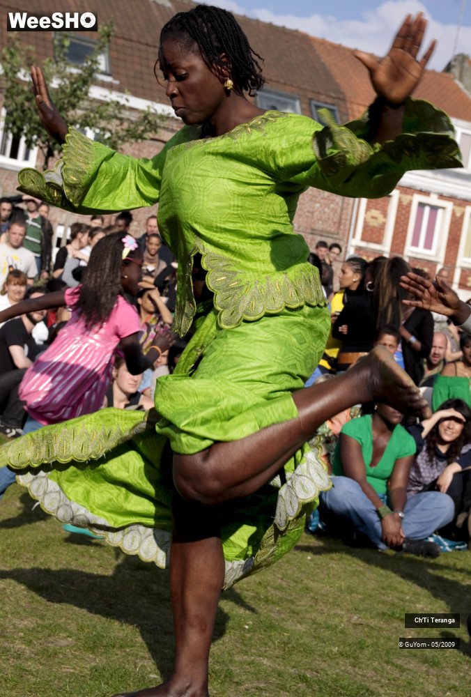 6/49 photos du spectacle Grand Sabar Takoussane - Danse