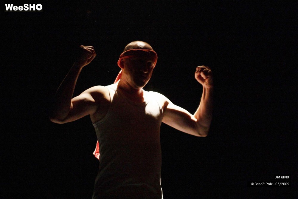 3/109 photos du spectacle Jef KINO