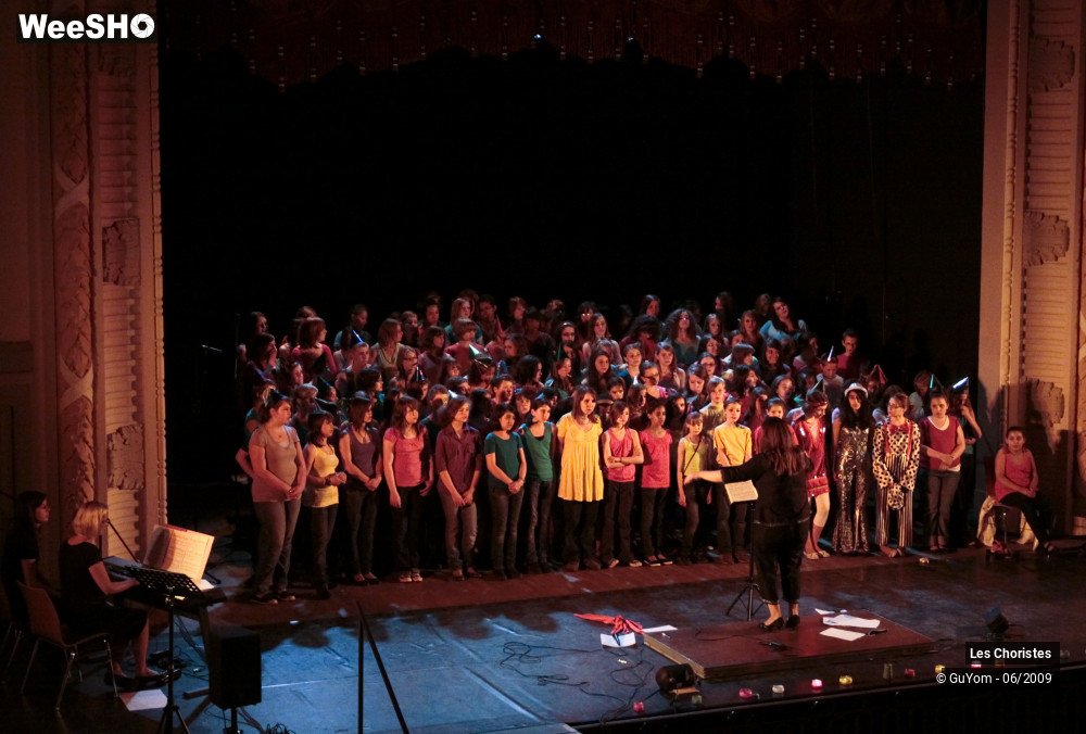 22/50 photos du spectacle L'anniversaire des Choristes