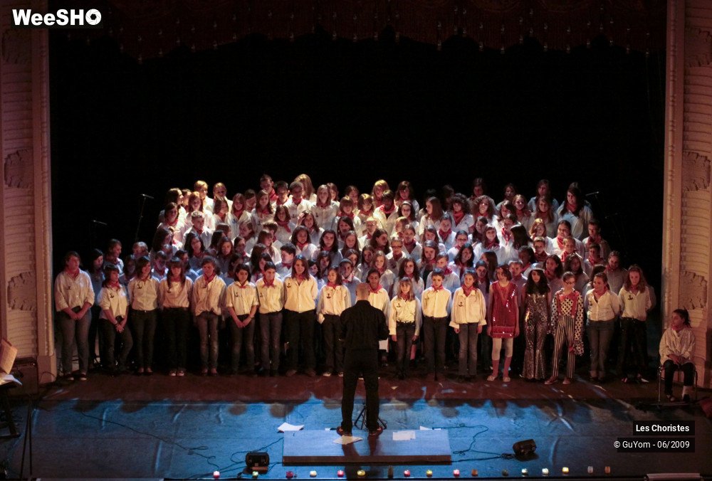 48/50 photos du spectacle L'anniversaire des Choristes